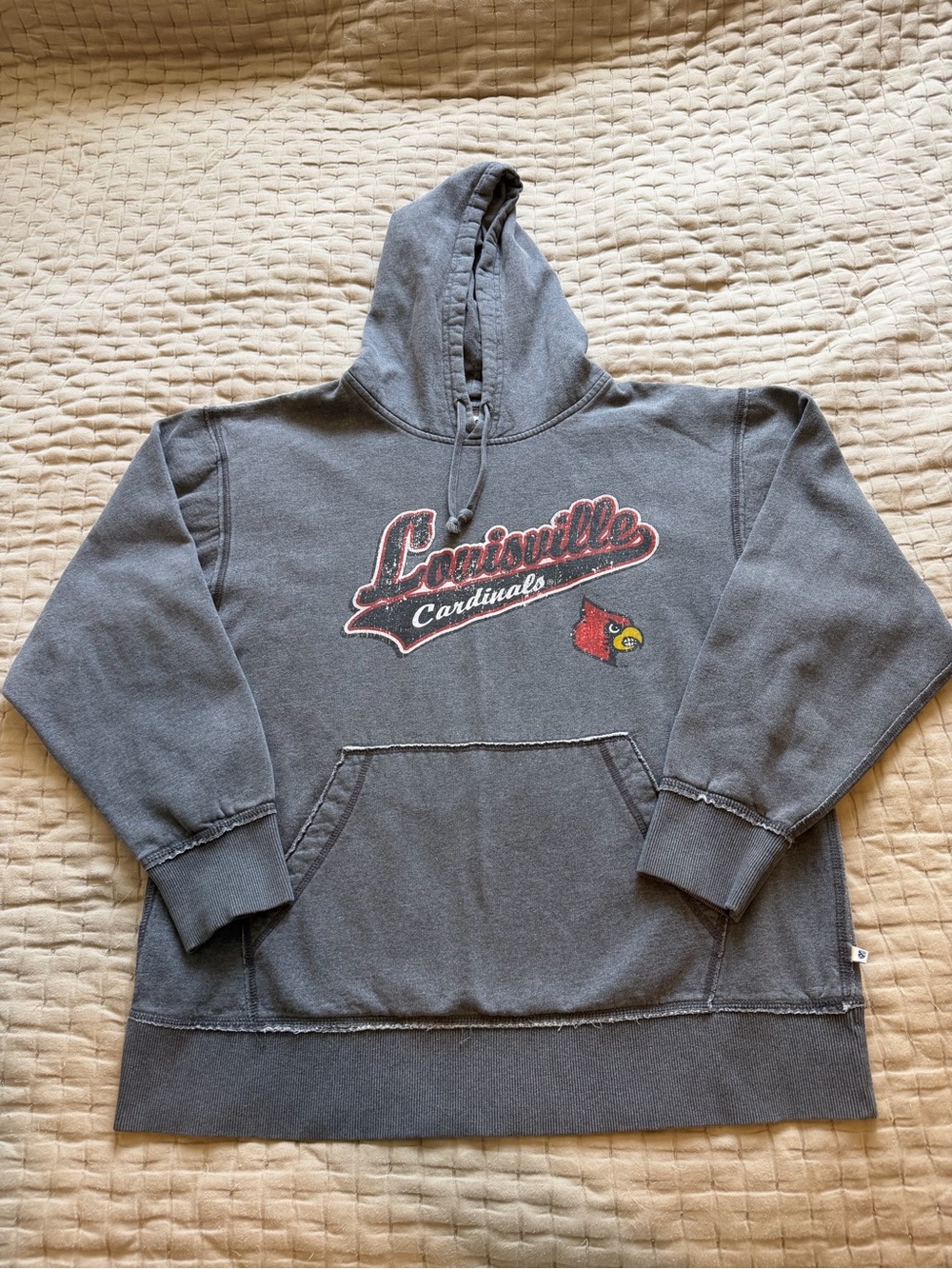 NWOT Louisville Cardinals Vintage Style Gray Hoodie Size Large